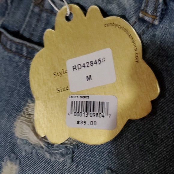 Girls shorts - Picture 3 of 4